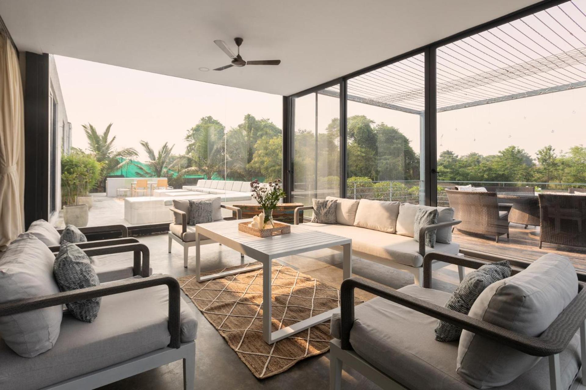 Open House By Stayvista: Nature Retreat with Pool & Expansive Lawn Shikrapur Exterior photo